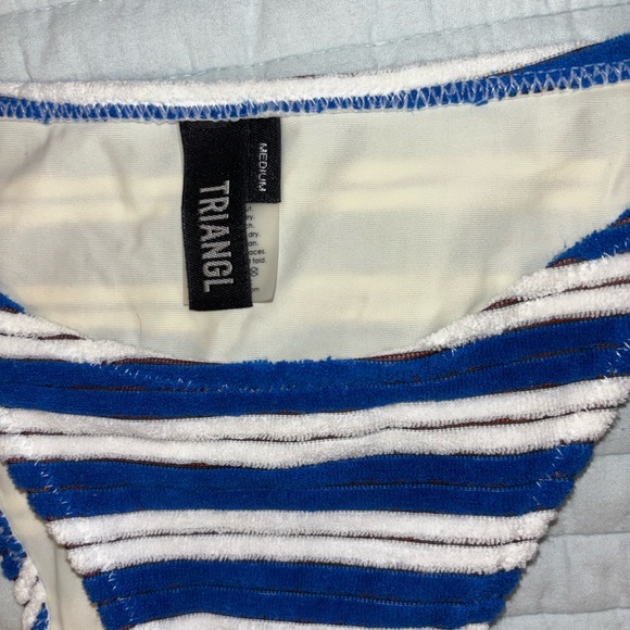 Triangl Bikini - Picture 6 of 7